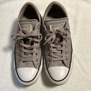 Converse Chuck Taylor All Star Low Top gray Sneakers